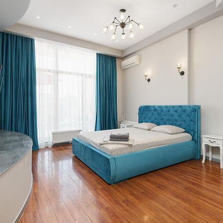 Arcadia Palace 2-Bedrooms Apartment With Terrace Odessza Kültér fotó