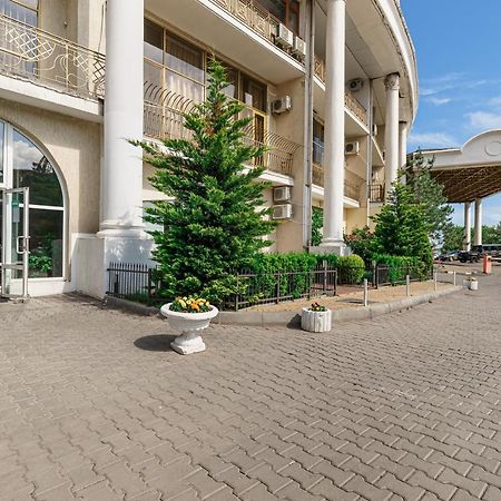 Arcadia Palace 2-Bedrooms Apartment With Terrace Odessza Kültér fotó